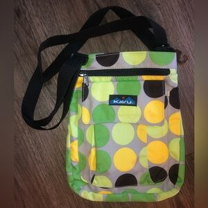 Kavu large crossbody dot bag NWOT💚💛🖤